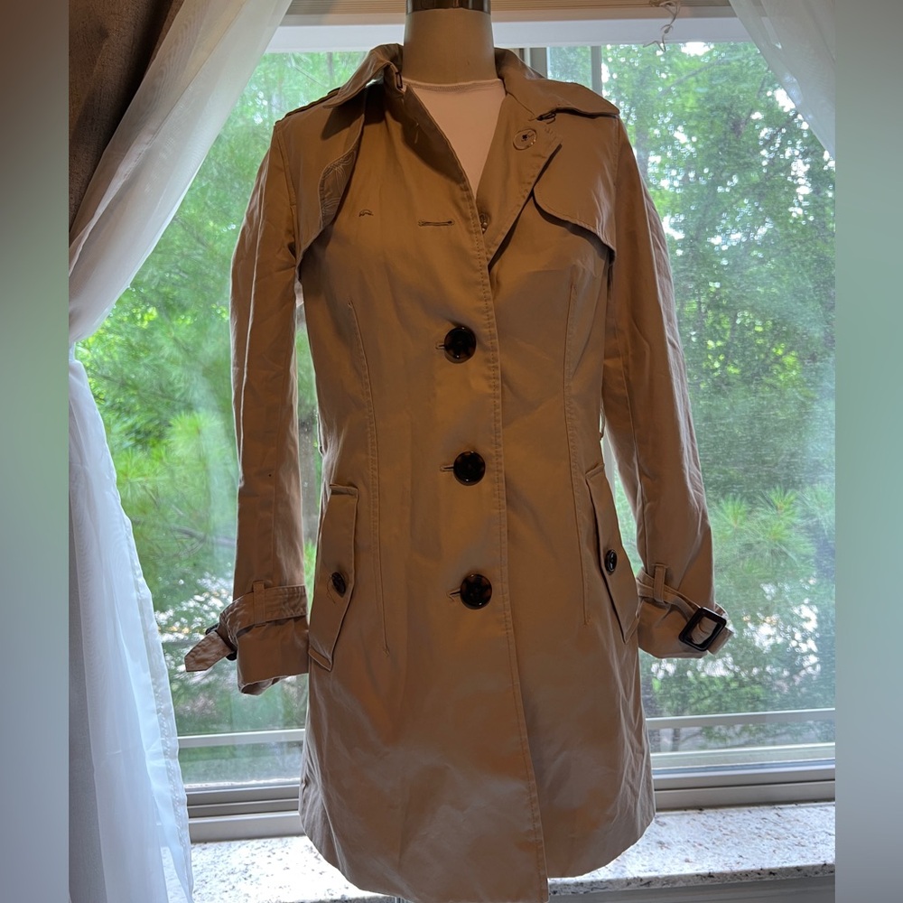 Banana Republic Tan Trench Coat with Belted Cuffs
